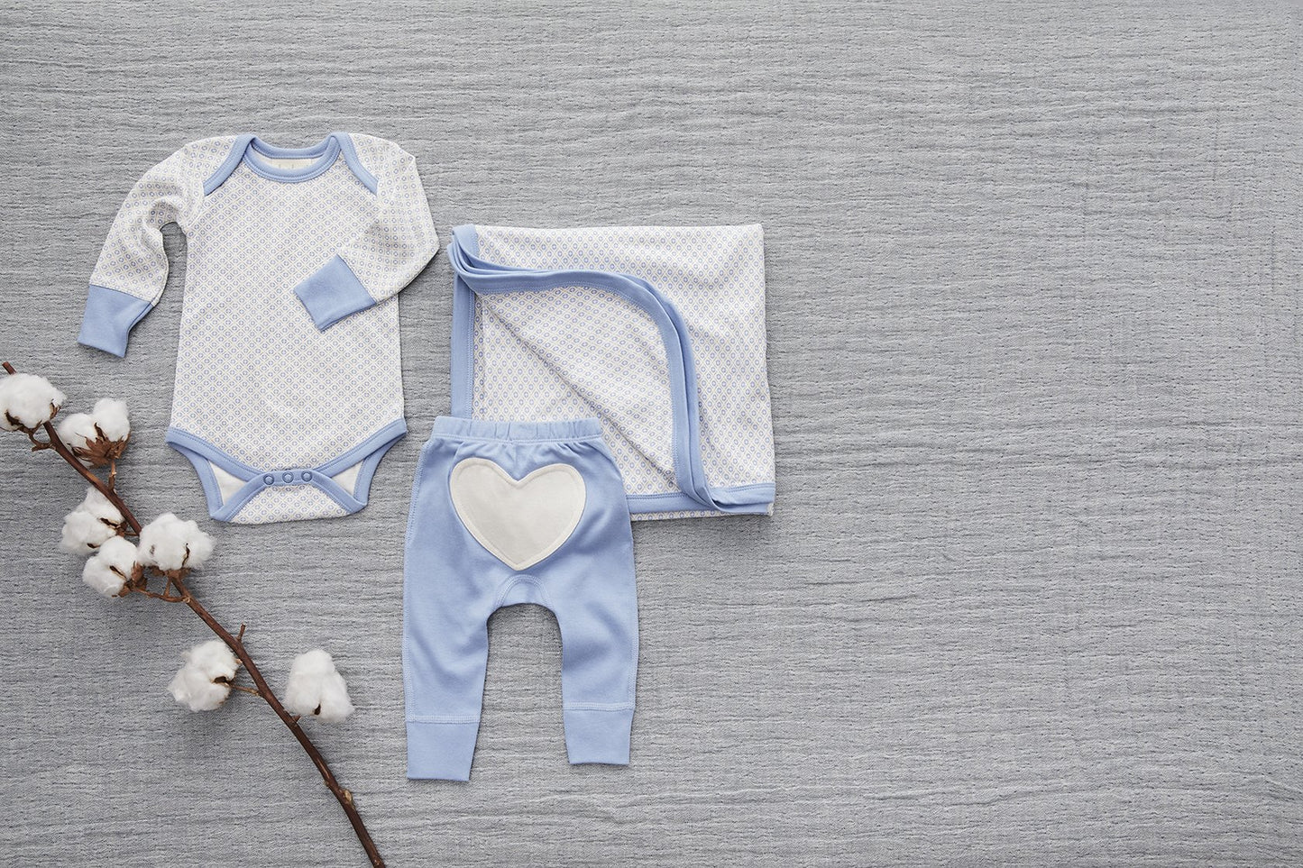 Little Boy Blue Long Sleeve Bodysuit - Sapling Child Canada